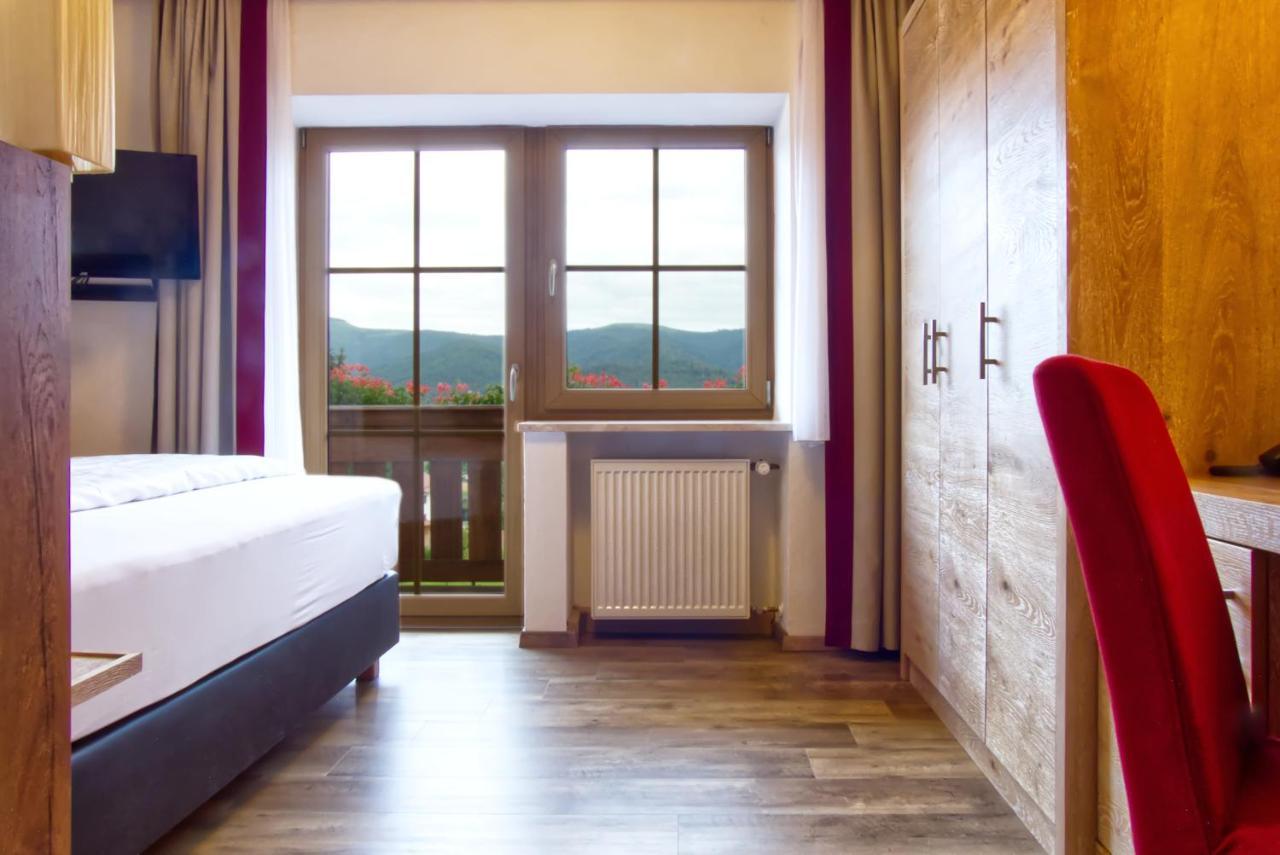 Garnihotel Zur Linde - Bayerischer Wald - Aktivcard Mit 154 Kostenfreien Leistungen - Kostenloser Parkplatz Hotel Lohberg